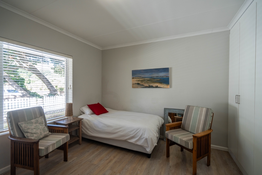 5 Bedroom Property for Sale in Kenton On Sea Eastern Cape